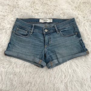 ❤️A&F jean shorts